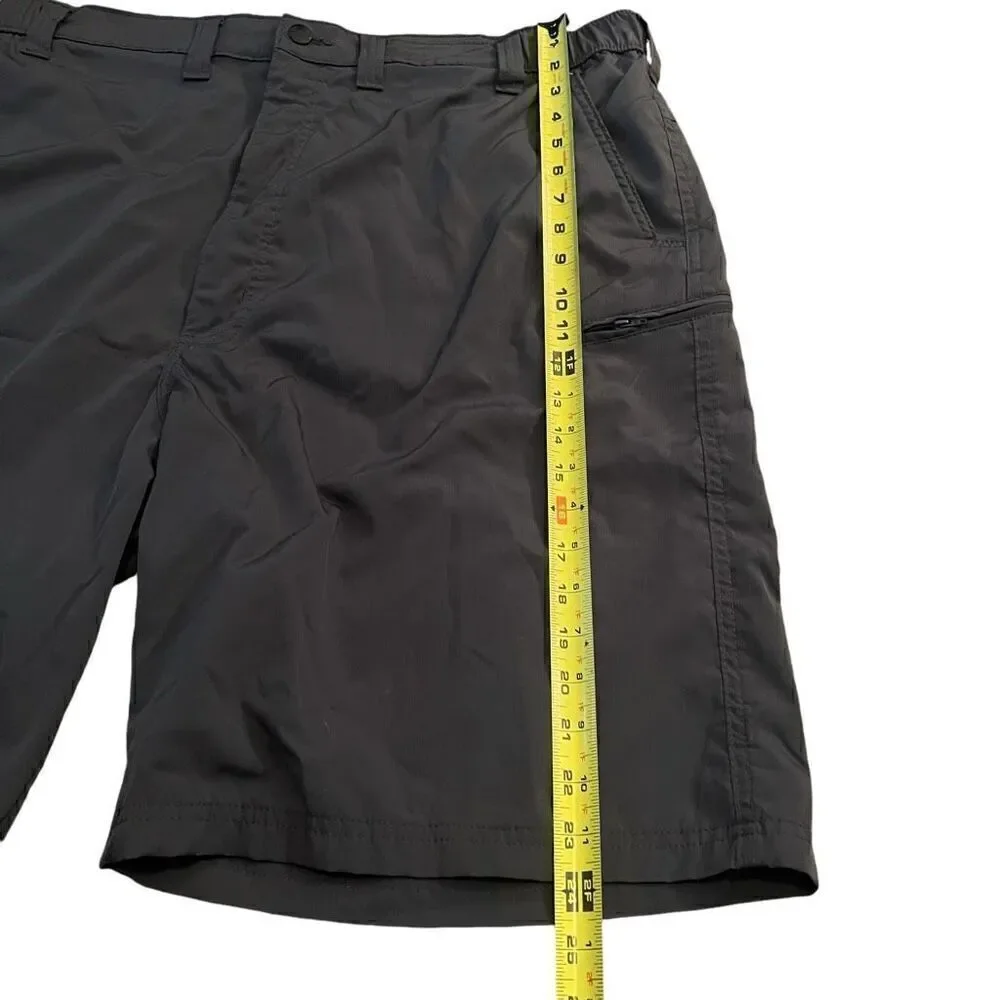 WRANGLER OUTDOOR Men’s Elastic Waist Grey Shorts Size 44